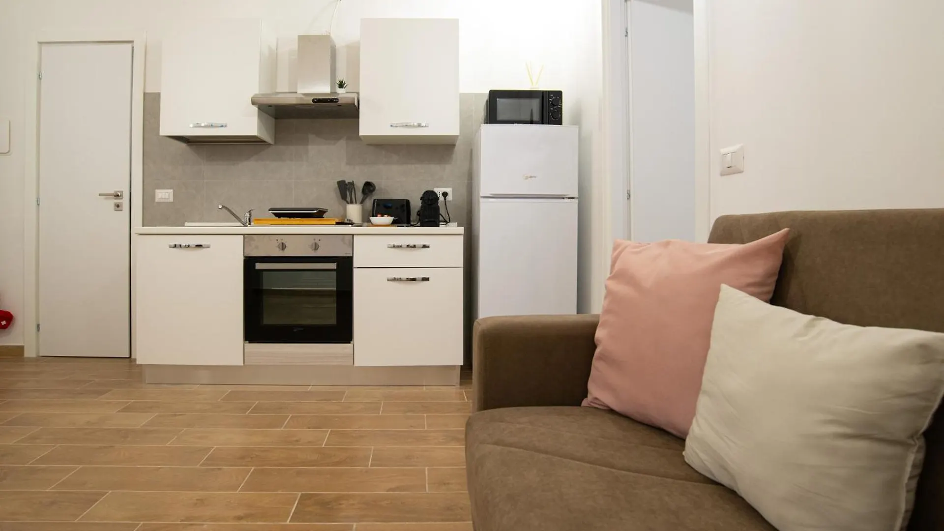 Isonzo House Apartment Bari